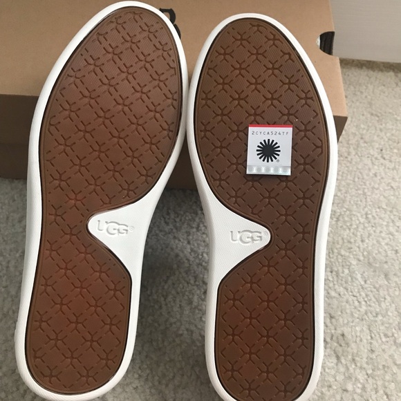 UGG loafers brand new - Picture 4 of 7